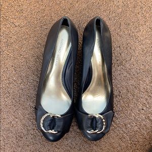 Antonio Melani Navy Leather wedges sz 8.5